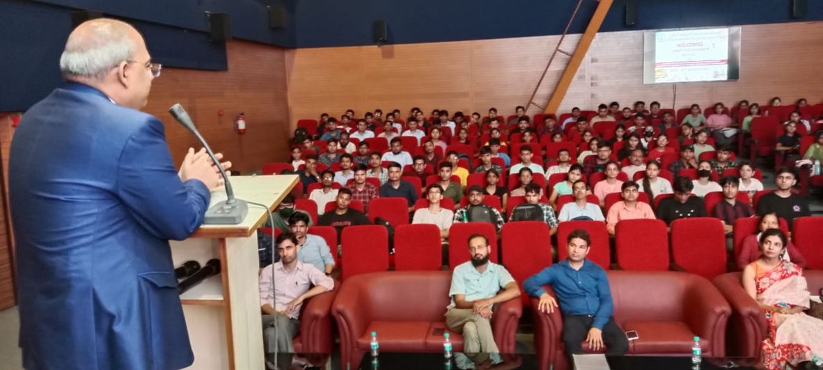 Image of Orientation Program on First Day of Newly Admitted Students in 2023-24